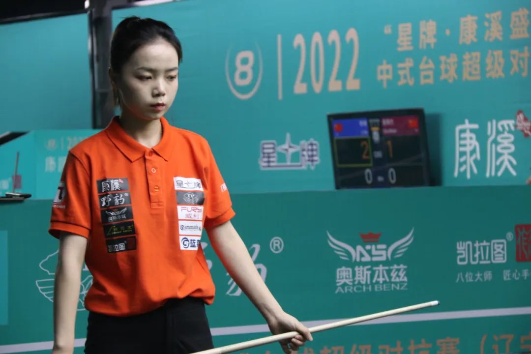 通过积极的 通过积极的